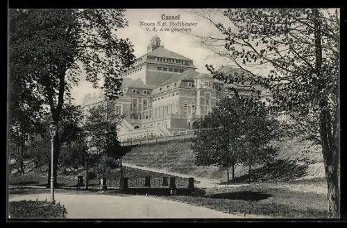 AK Kassel, Neues Königliches Hoftheater von der Aue gesehen
