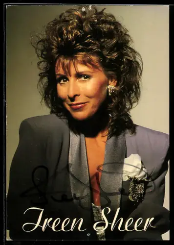AK Musikerin Ireen Sheer mit Blazer und Frisur der 1980er Jahre, Autograph