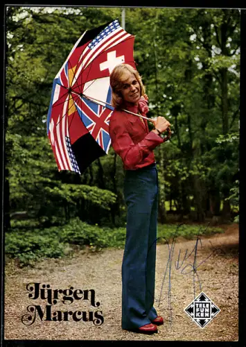 AK Musiker Jürgen Marcus mit Regenschirm im Park, Autograph