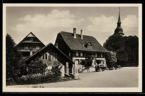 AK Auw /Aarg., Gasthaus zur Linde, Bes. A. Ammann-Villiger, Tanksäule