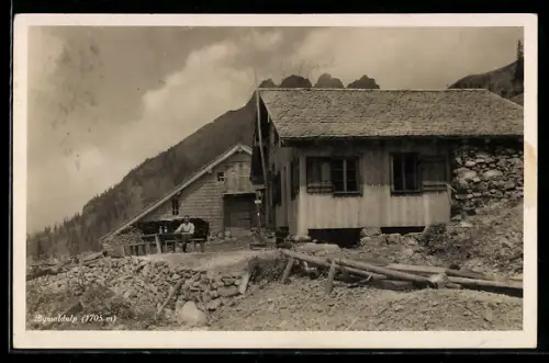 AK Bywaldalp, Berghütten