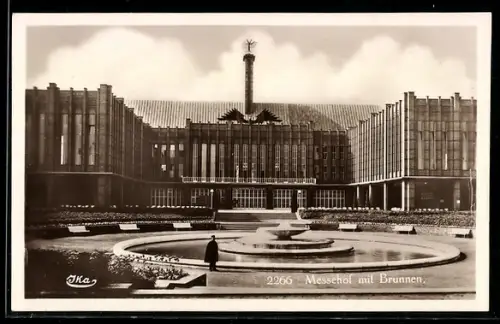 AK Köln, Pressa-Ausstellung 1928, Messehof mit Brunnen