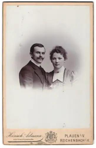 Fotografie Heinrich Axtmann, Plauen i.V., Bahnhofstrasse 27, Elegantes Paarporträt