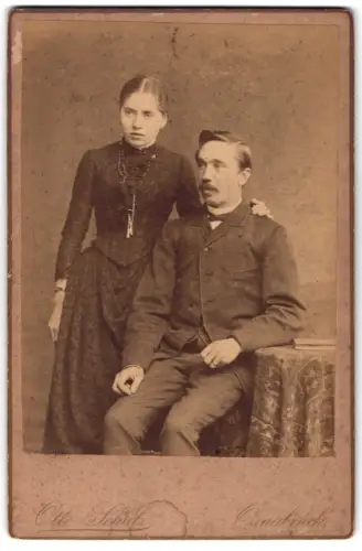 Fotografie Otto Schulz, Osnabrück, Domhof 4a, Paar im eleganten Stil