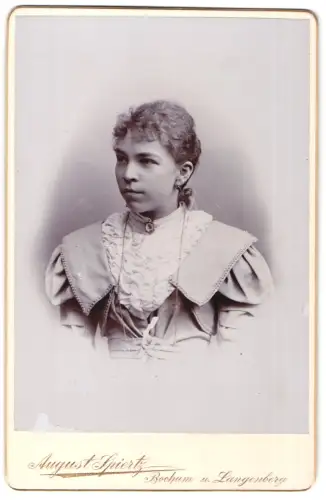 Fotografie August Spiertz, Bochum, Porträt einer jungen Frau