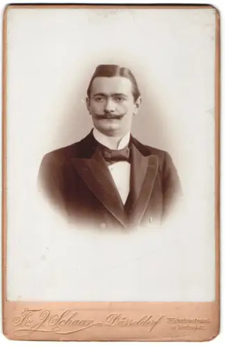 Fotografie Fr. J. Schaar, Düsseldorf, Schadowstrasse 26, Wilh. Fleischmann im Jahr 1896