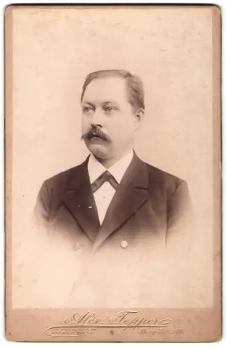 Fotografie Alex Tepper, Rixdorf, Bergstrasse 140, Wilhelm Gutzeit im Porträt