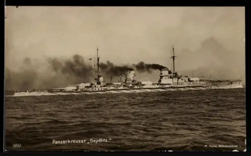 AK Grosser Kreuzer Seydlitz in voller Fahrt, Kriegsschiff