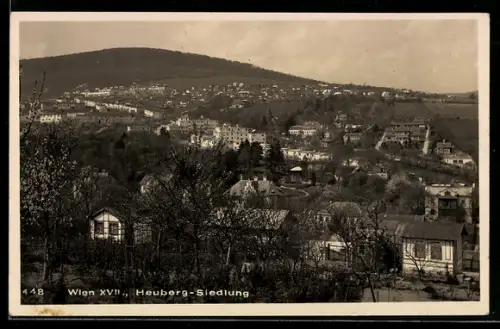 AK Wien, Heuberg-Siedlung, Panorama mit Wohnhäusern