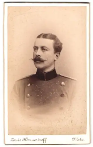 Fotografie Louis Hermestroff, Metz, Priesterstrasse 11, Offizier Scheid im Uniformrock