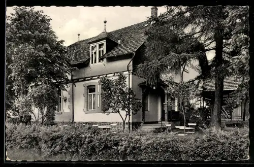 AK Uetzhausen /O. H., Gasthaus zum Schweizerhaus