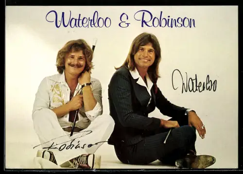 AK Musiker Waterloo & Robinson sitzend, Autograph