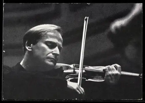 AK Musiker Yehudi Menuhin mit Violine
