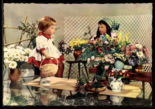 AK Käthe Kruse-Puppen im Blumenladen