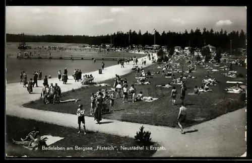 AK Neustädtel i. Erzgeb., Badeleben am Bergsee Filzteich