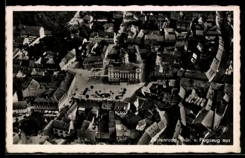 AK Zeulenroda /Thür., Marktplatz und Rathaus, Luftaufnahme
