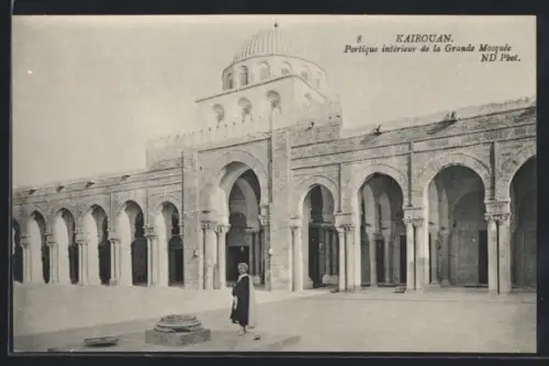 AK Kairouan, Portique intérieur de la Grande Mosquée