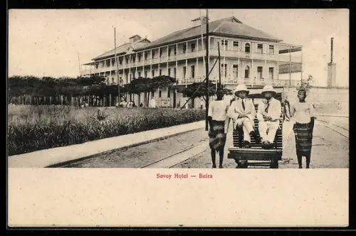 AK Beira, Rikscha vor dem Savoy Hotel