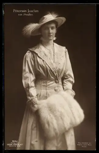 AK Prinzessin Joachim von Preussen elegant gekleidet