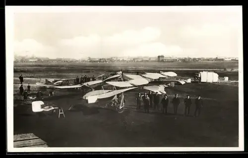 AK Pardubice, Flugzeuge vor dem Start