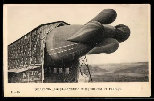 Künstler-AK Zeppelin Bayard-Clemont nach Rükkehr vom Fluge in der Luftschiff-Halle