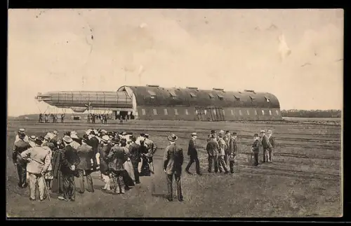 AK Düsseldorf, Zeppelin wird aus der Luftschiffhalle gezogen