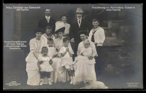 AK Grossherzogin-Mutter Anastasia von Mecklenburg-Schwein und Prinz Christian von Dänemark mit Familie