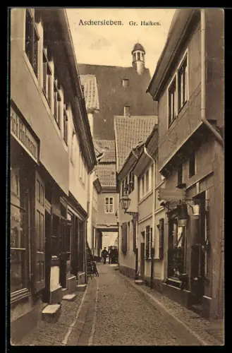 AK Aschersleben, Blick in die Strasse Grosser Halken mit Klempnermeister Hermann Heyer