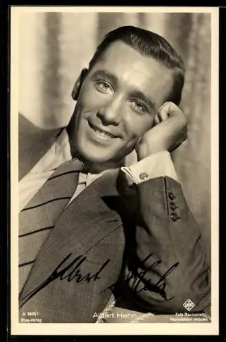 AK Schauspieler Albert Hehn lächelt, Autograph