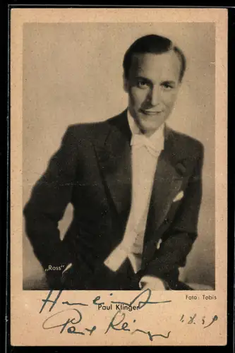 AK Schauspieler Paul Klinger im Frack, Autograph