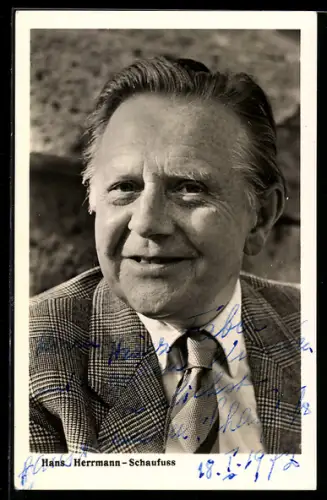 AK Schauspieler Hans Herrmann-Schaufuss, im Portrait, Autograph