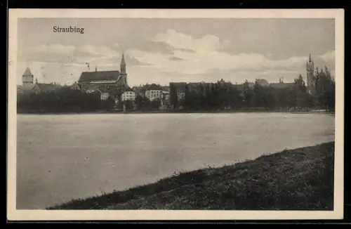 AK Straubing, Stadtansicht mit Kirche und Fluss