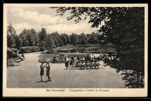 AK Bad Bramstedt, Liegeplätze und Teich im Kurpark