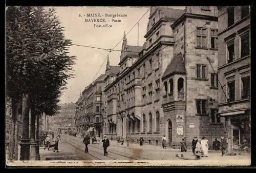 AK Mainz, Blick in eine Strasse mit dem Postgebäude