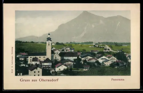 AK Oberaudorf, Panorama des Ortes mit Hochgebirge im Hintergrund