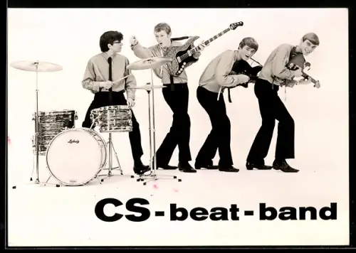 AK CS-beat-band, Bühnen-Portrait mit Instrumenten, rückseitig Autograph