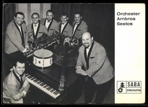 AK Orchester Ambros Seelos, Portrait mit Instrumenten