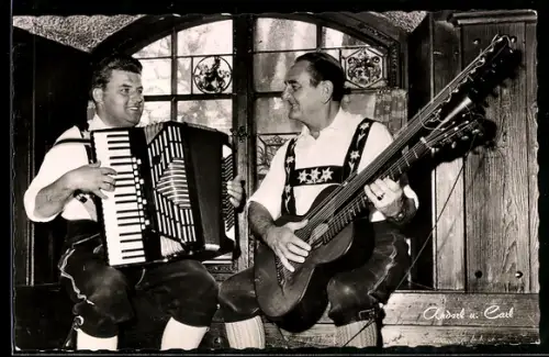 AK Anderl & Carl, Portrait mit Instrumenten, rückseitig Autograph