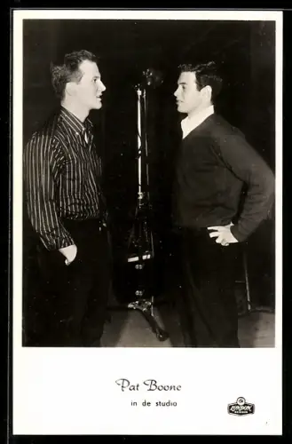 AK Musiker Pat Boone im Studio