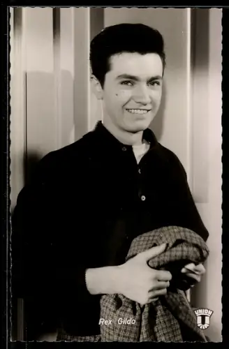 AK Rex Gildo in Hula-Hopp, Conny, Portrait