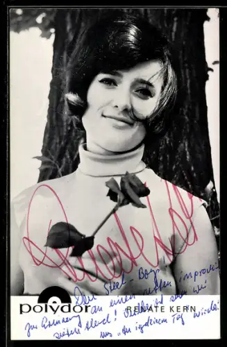 AK Renate Kern mit einer Rose, Portrait, Autograph, Widmung für Steel Boys
