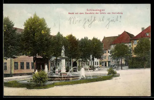 AK Schleusingen, Markt, Standbild der Gräfin von Henneberg, Brunnen