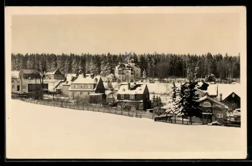 AK Thum /Erzgebirge, Winteransicht mit Kapelle
