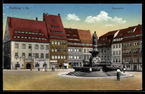 AK Freiberg i. Sa., Obermarkt, Brunnen, Geschäftshäuser