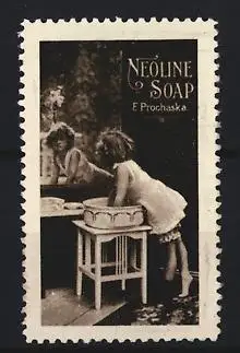 Reklamemarke Neoline Soap, Kind am Waschbecken