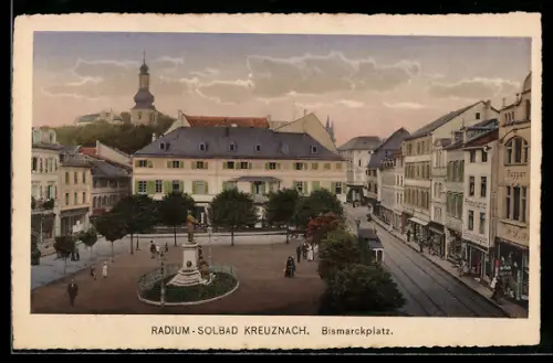AK Bad Kreuznach, Partie am Bismarckplatz mit Denkmal