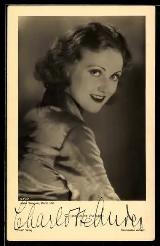 AK Schauspielerin Charlotte Ander lächelt verführerisch, Autograph