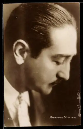 AK Schauspieler Adolphe Menjou nachdenklich nach unten blickend