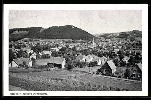 AK Nieder-Marsberg /Sauerland, Teilansicht mit Kirche