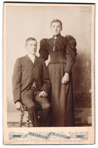 Fotografie H. Mehlert, Itzehoe, Breite-Str. 25, Porträt eines Paares